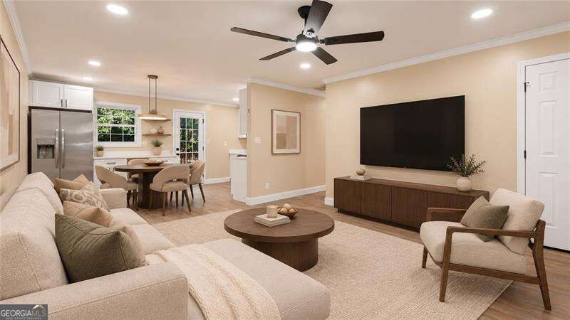 631 Pasadena Court Property Photo 4