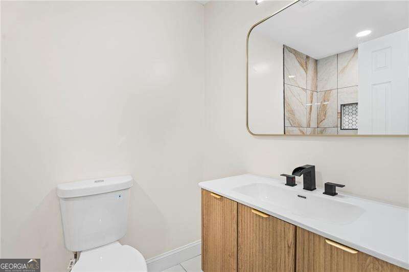 631 Pasadena Court Property Photo 10