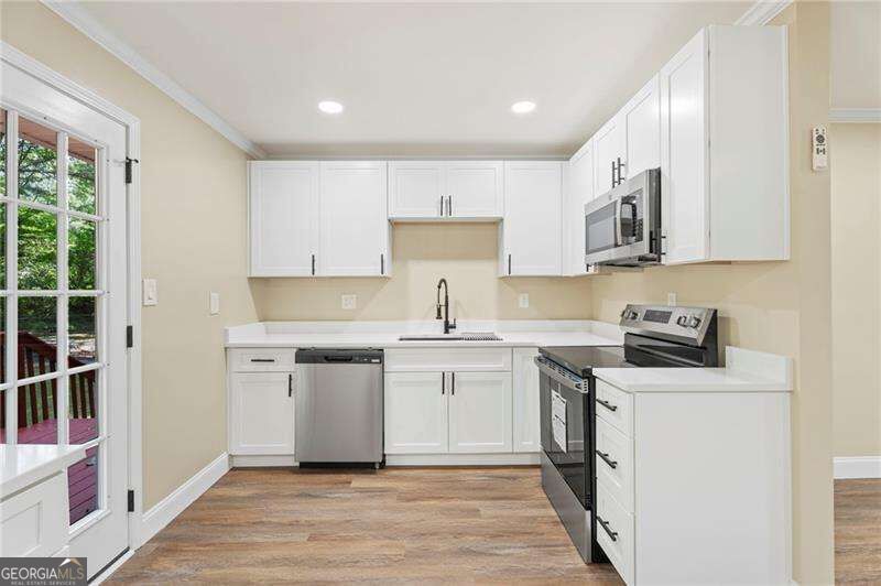 631 Pasadena Court Property Photo 17