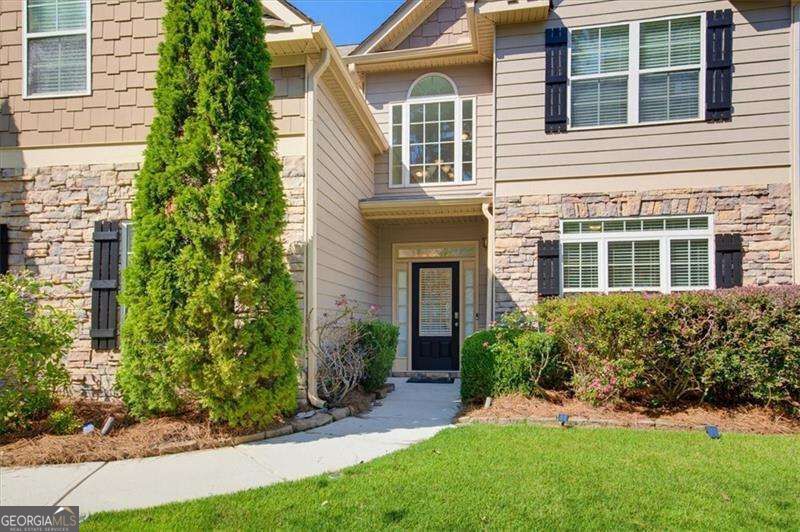 5105 Olive Branch Circle Property Photo 4