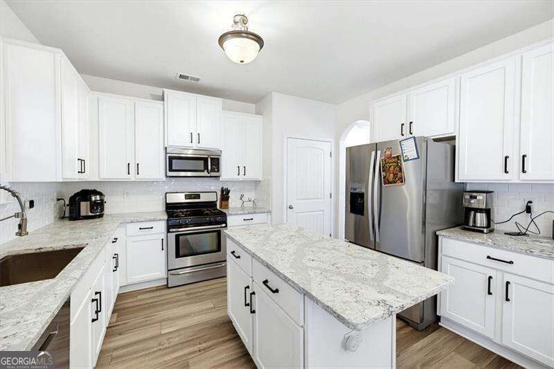 5105 Olive Branch Circle Property Photo 14