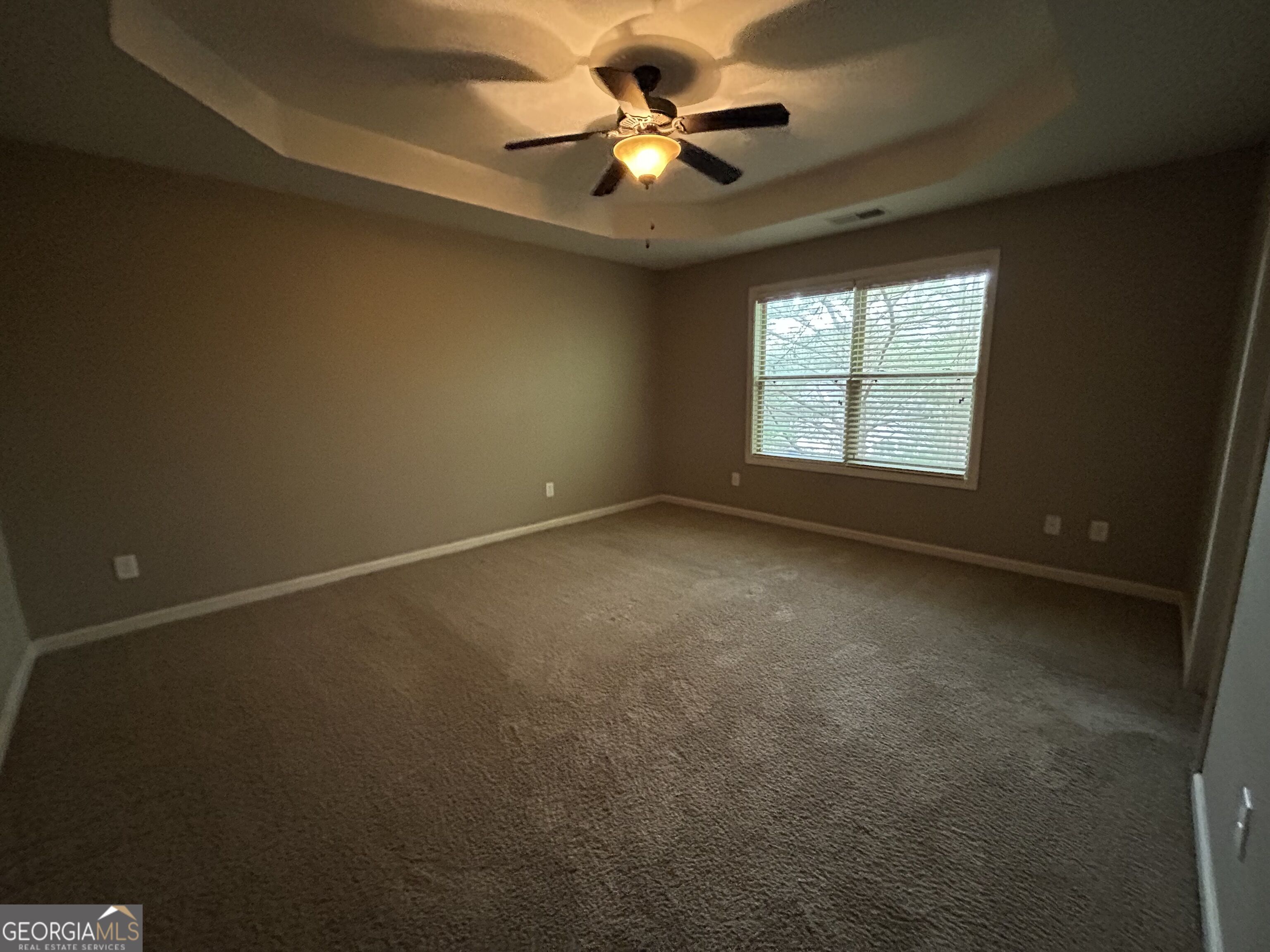 607 Summit Point Property Photo 9