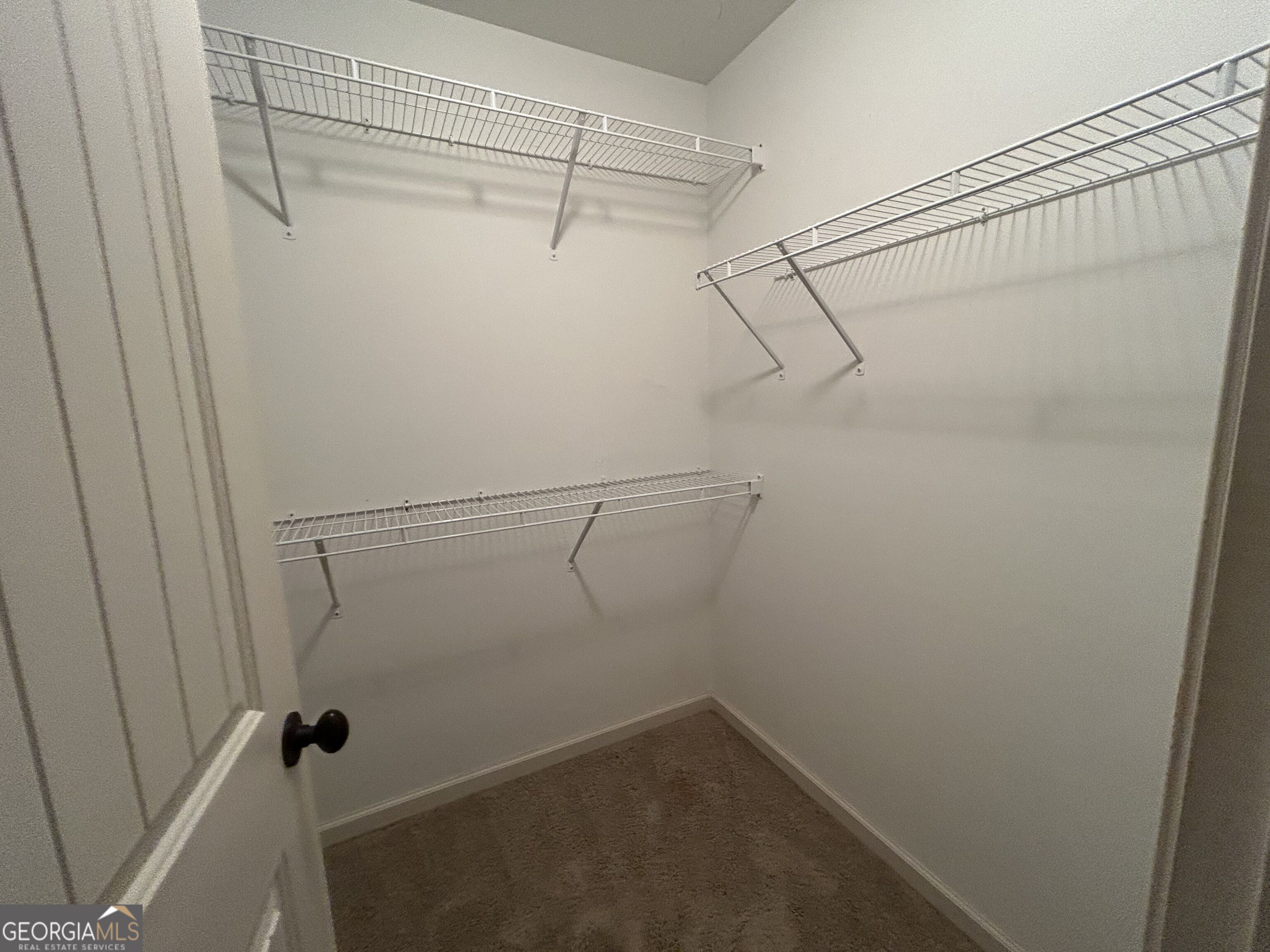 607 Summit Point Property Photo 12