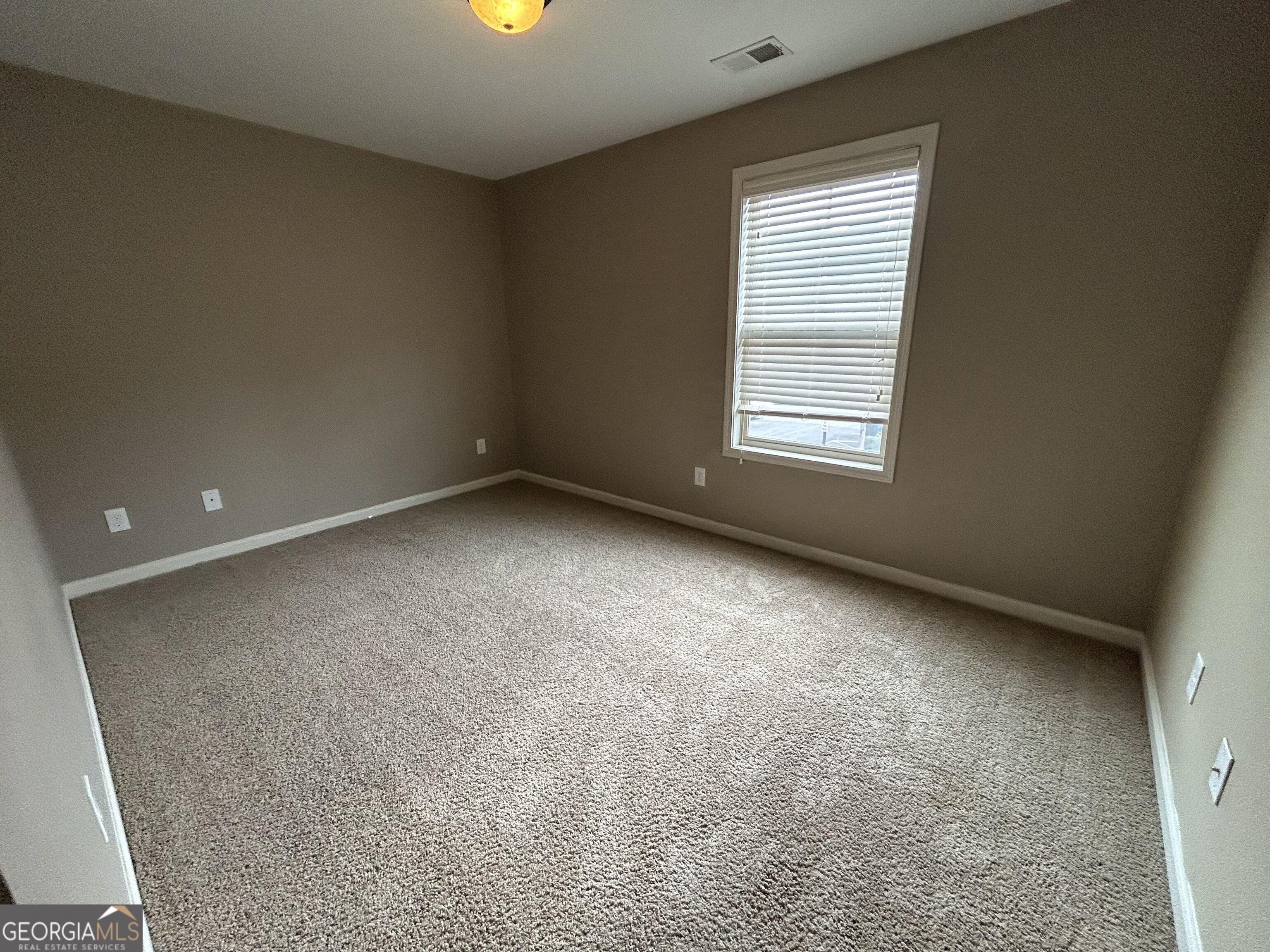 607 Summit Point Property Photo 15
