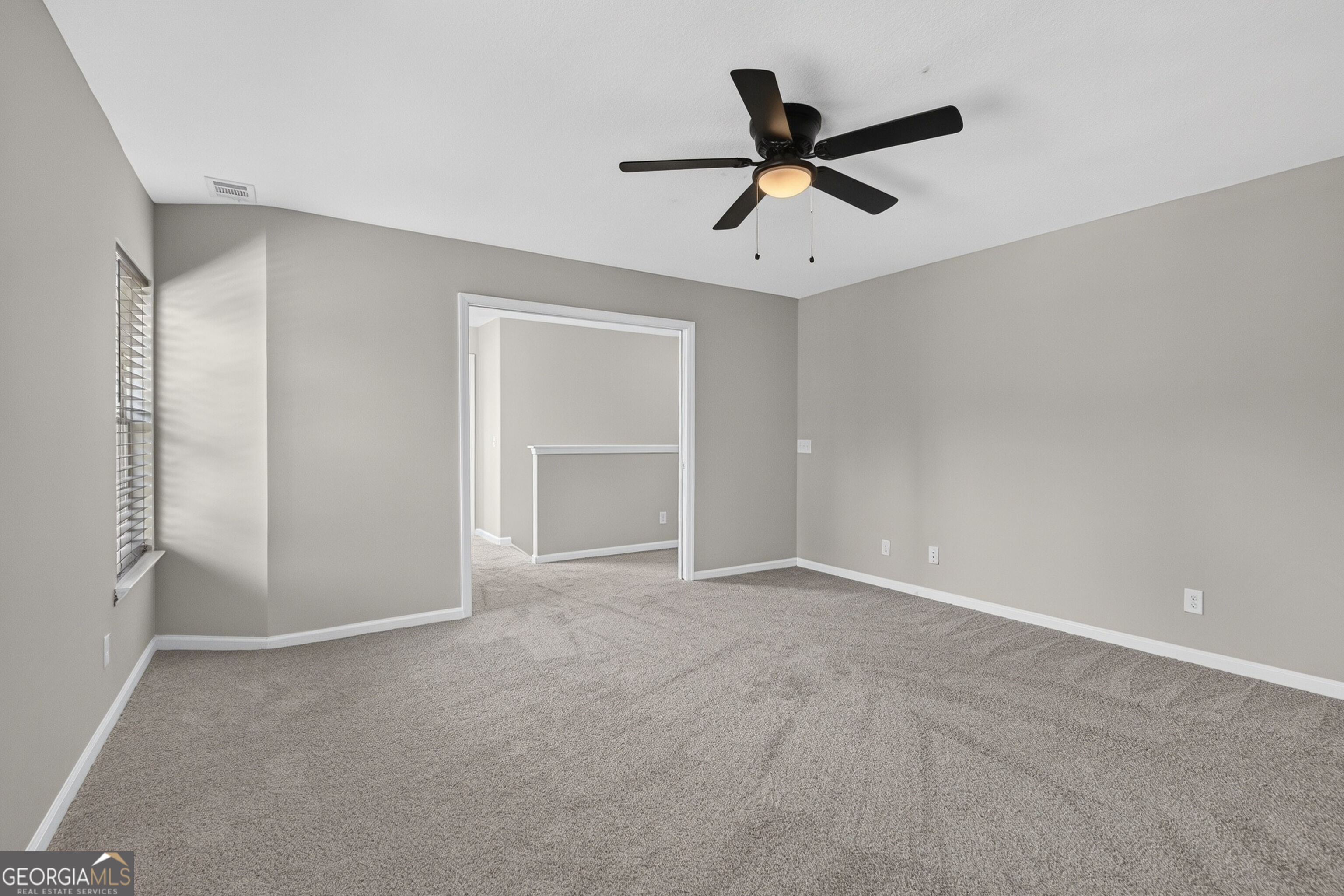 37 Litchfield Drive Property Photo 28