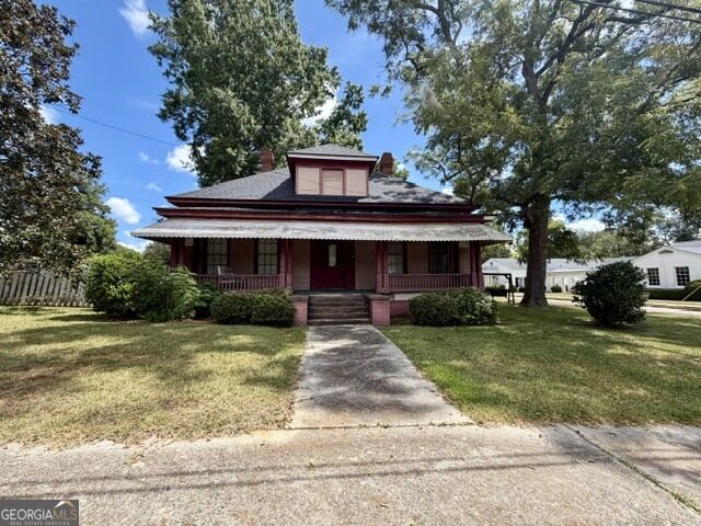 302 Smith Street Property Photo 1