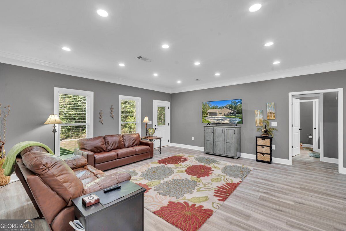 523 Taylor Rowland Road Property Photo 6
