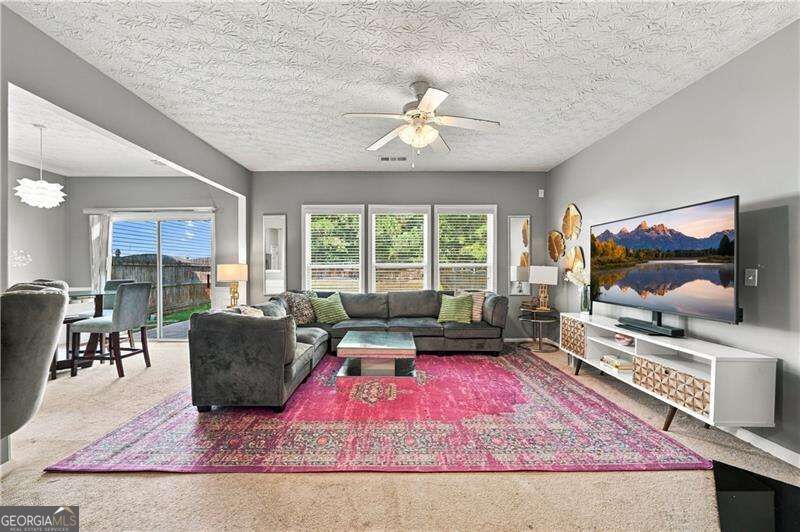 620 Oleander Way Property Photo 15