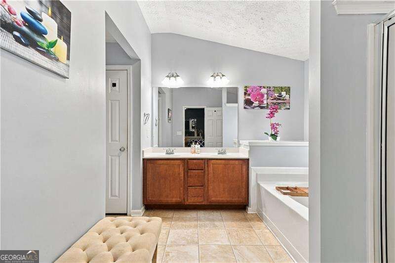 620 Oleander Way Property Photo 31