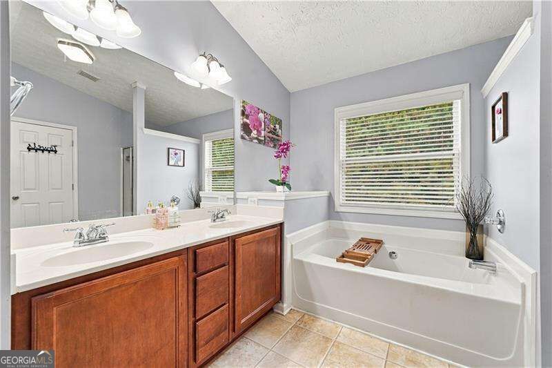 620 Oleander Way Property Photo 34