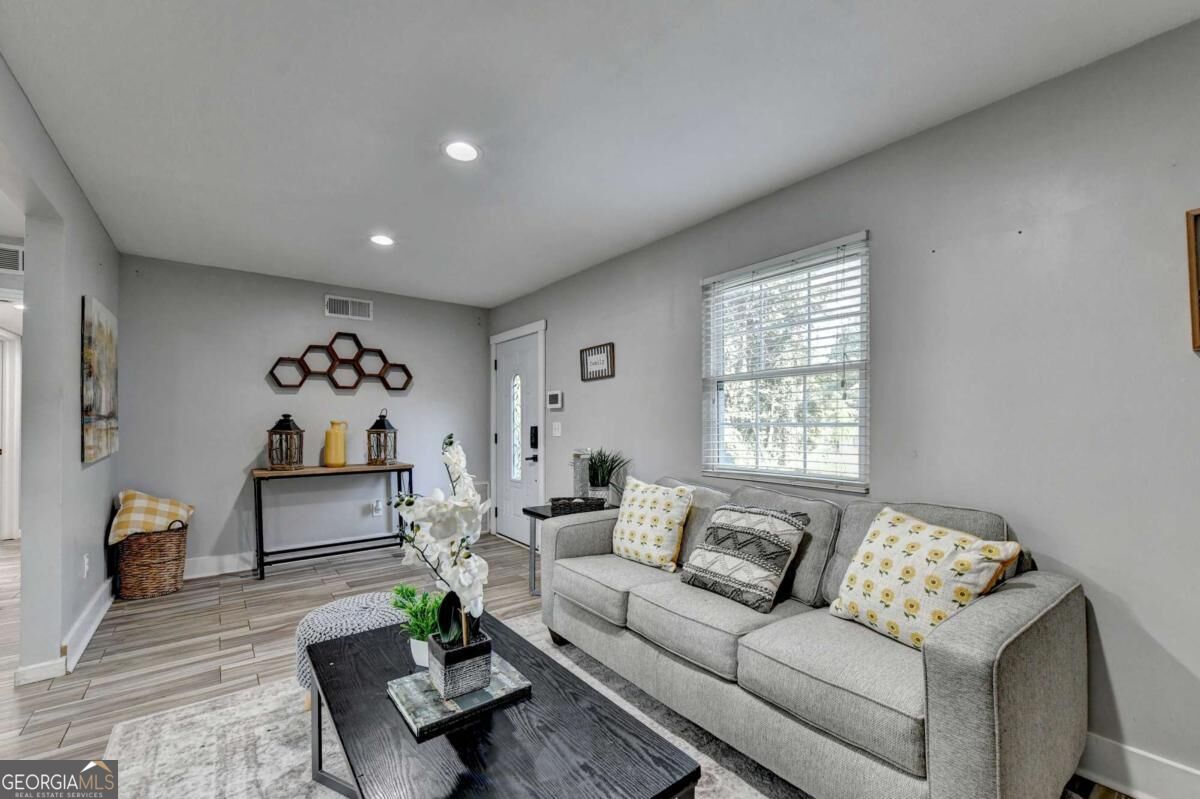 4391 Bryant Drive Sw Property Photo 13