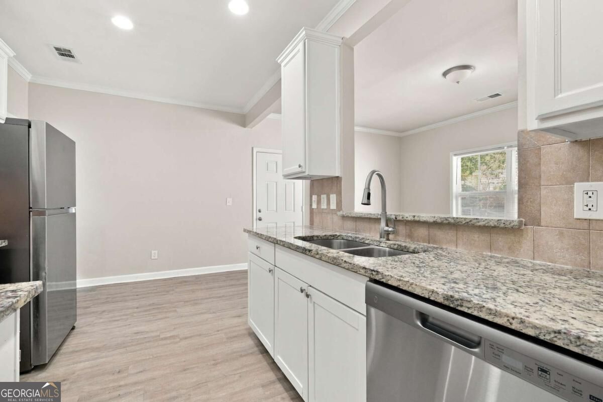 84 Holly Road Nw Property Photo 5