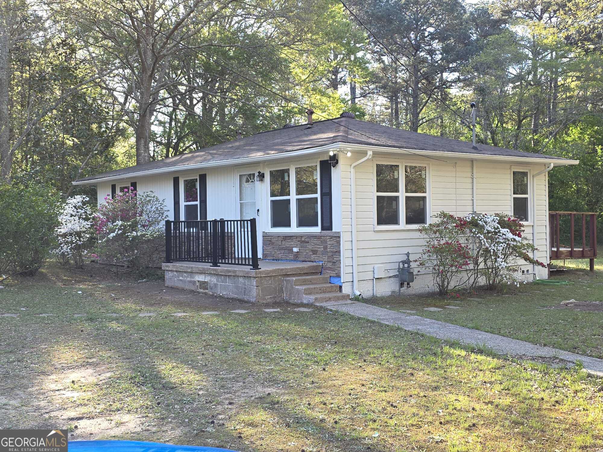 15 Dixie Drive Property Photo 1