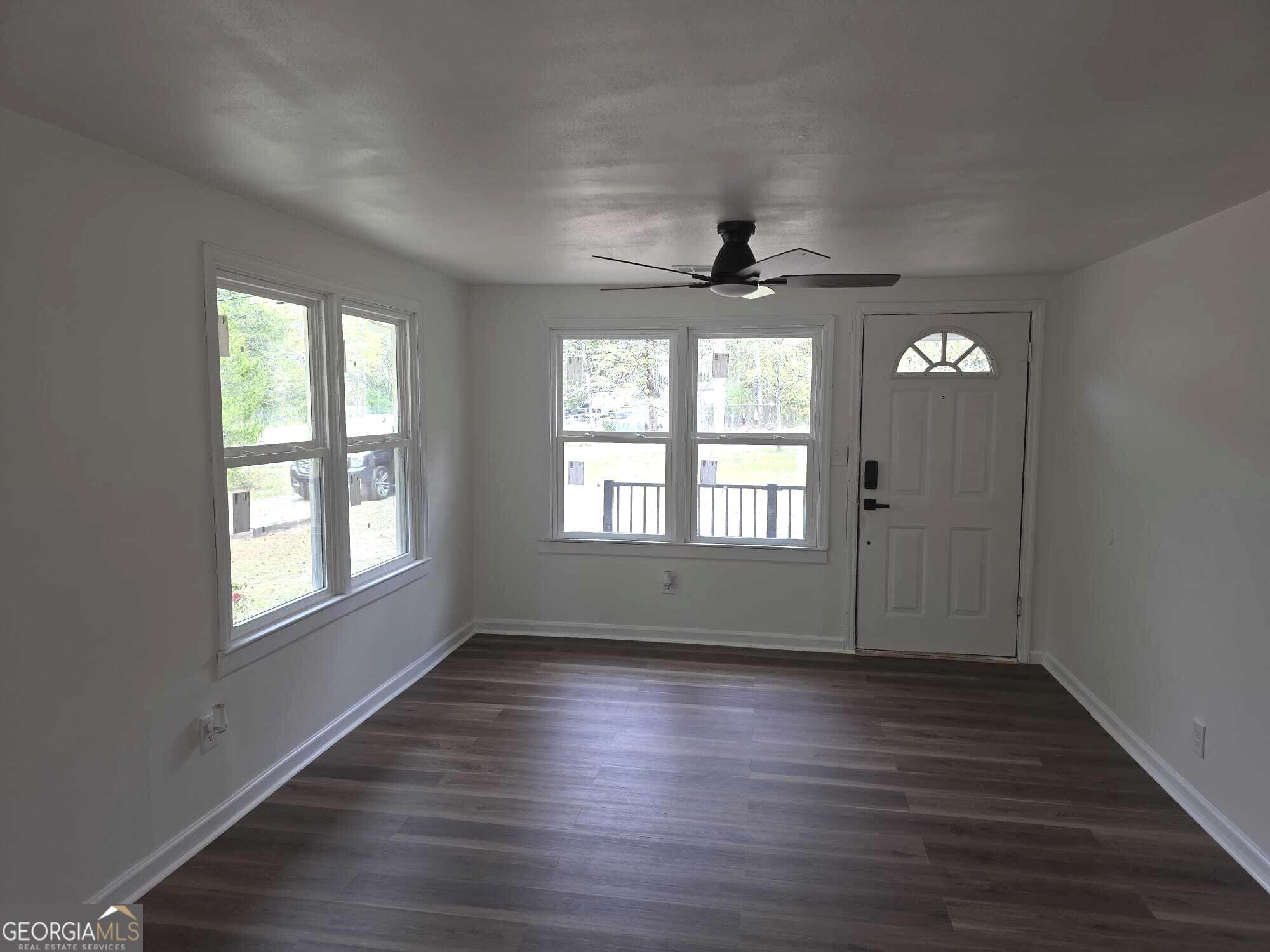 15 Dixie Drive Property Photo 3