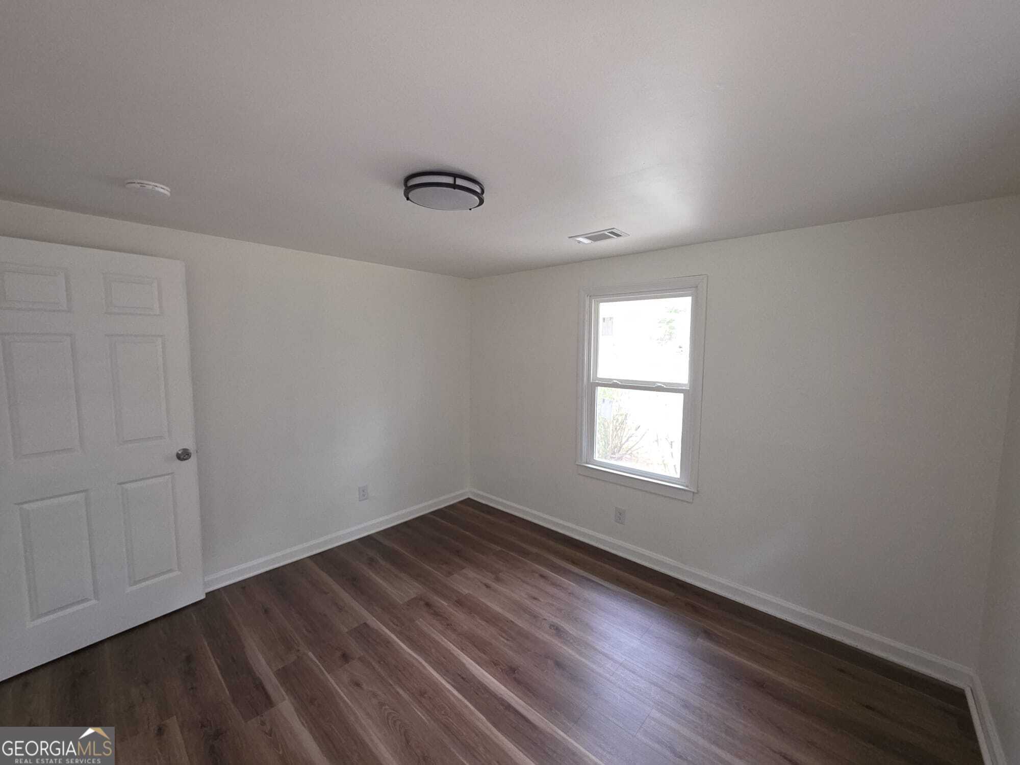 15 Dixie Drive Property Photo 10