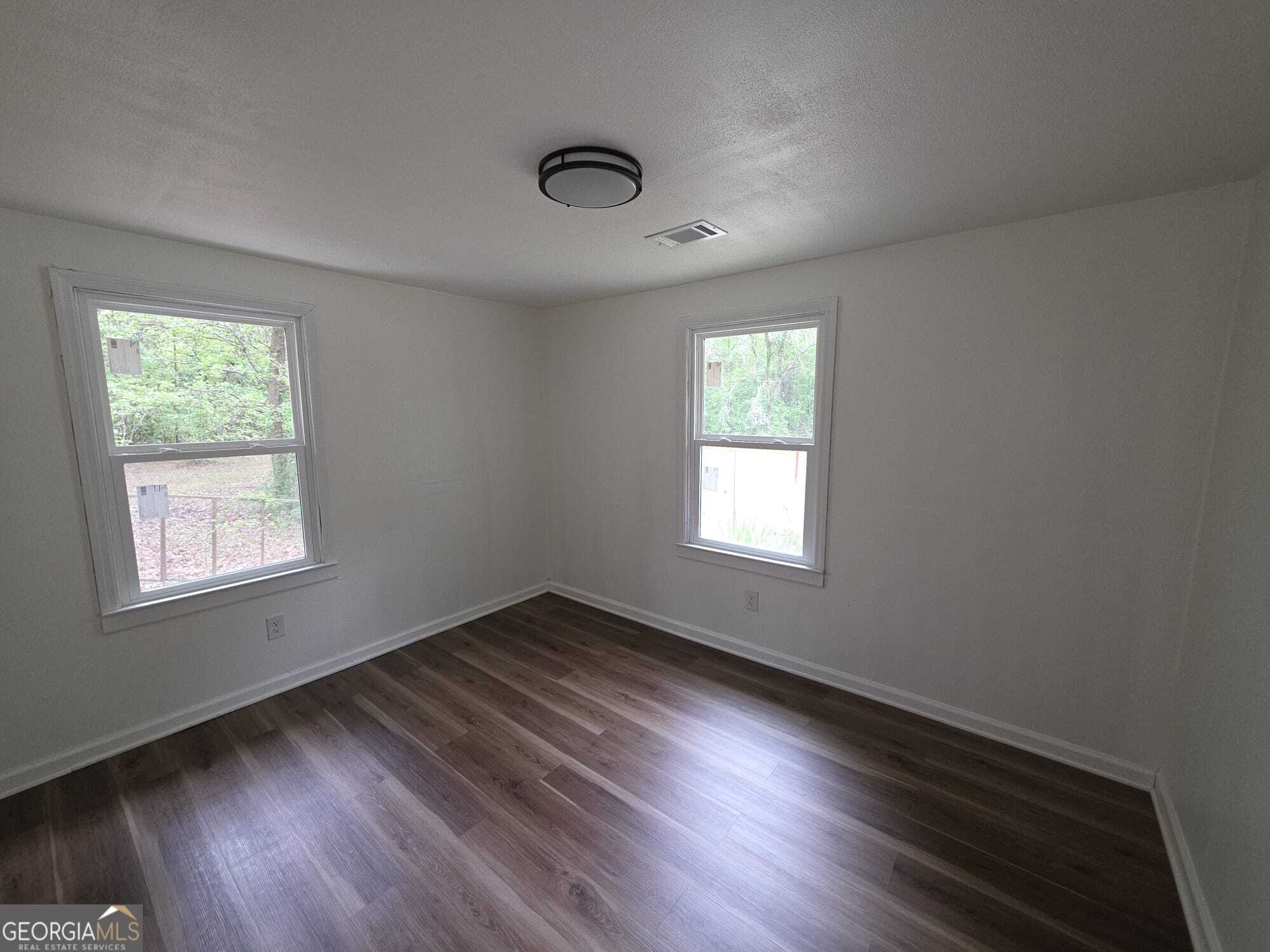 15 Dixie Drive Property Photo 13