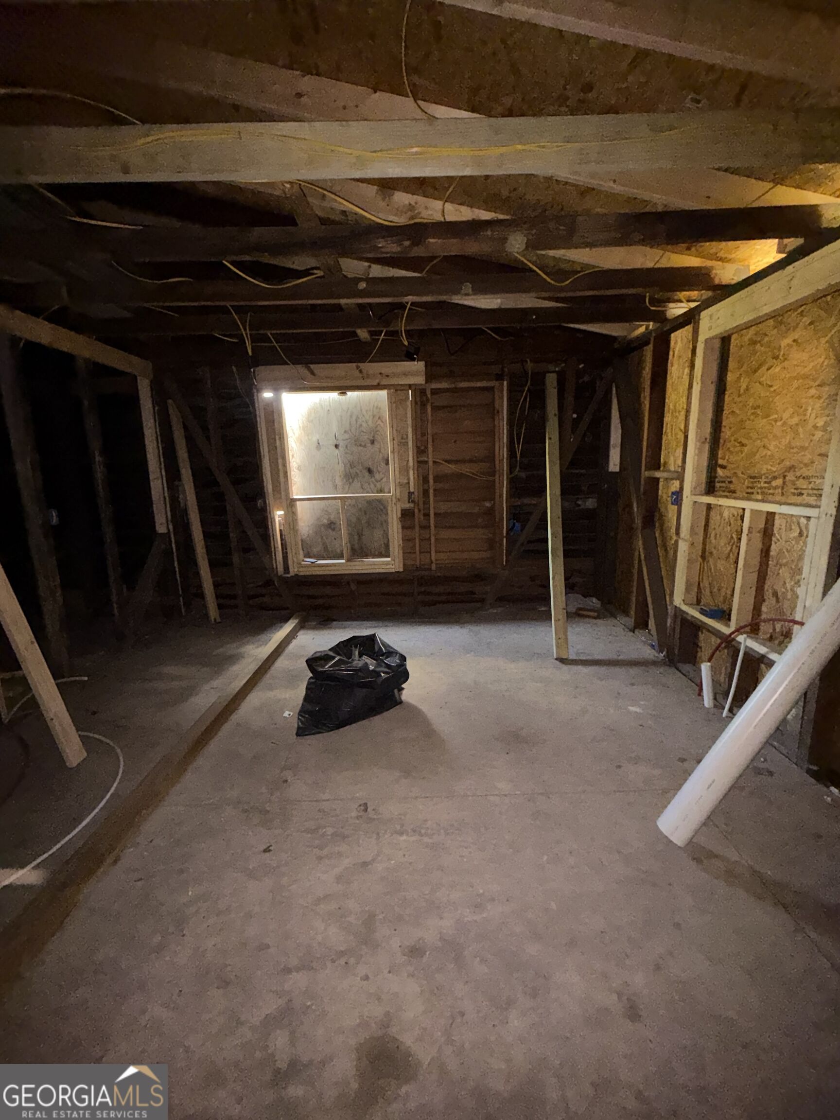 359 Dewitt Street Property Photo 8