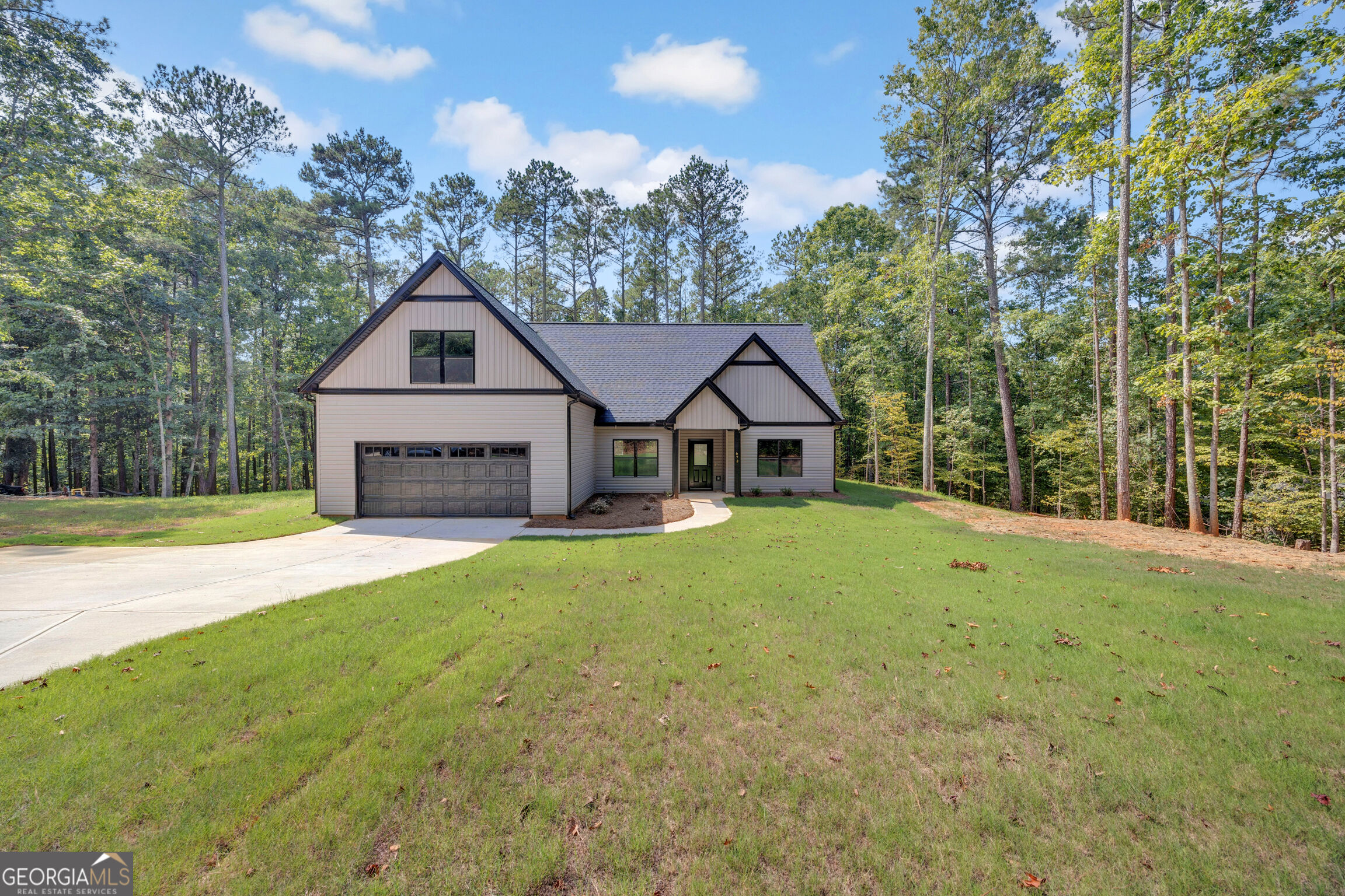 673 Pelican Circle Property Photo 1