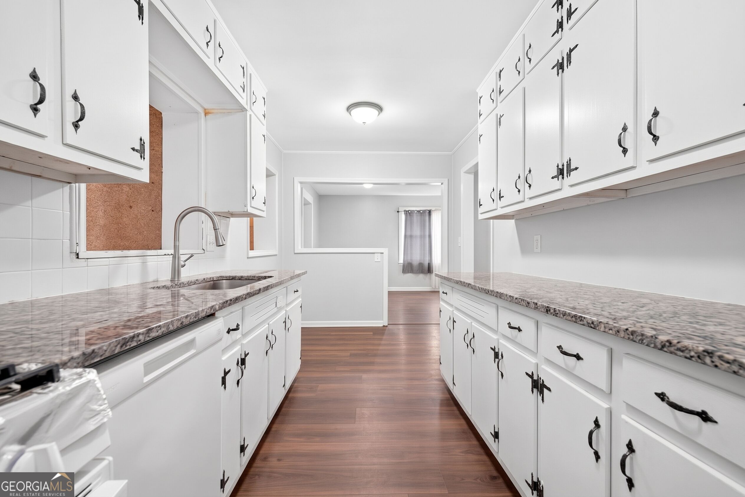 128 Peachtree Circle Se Property Photo 6