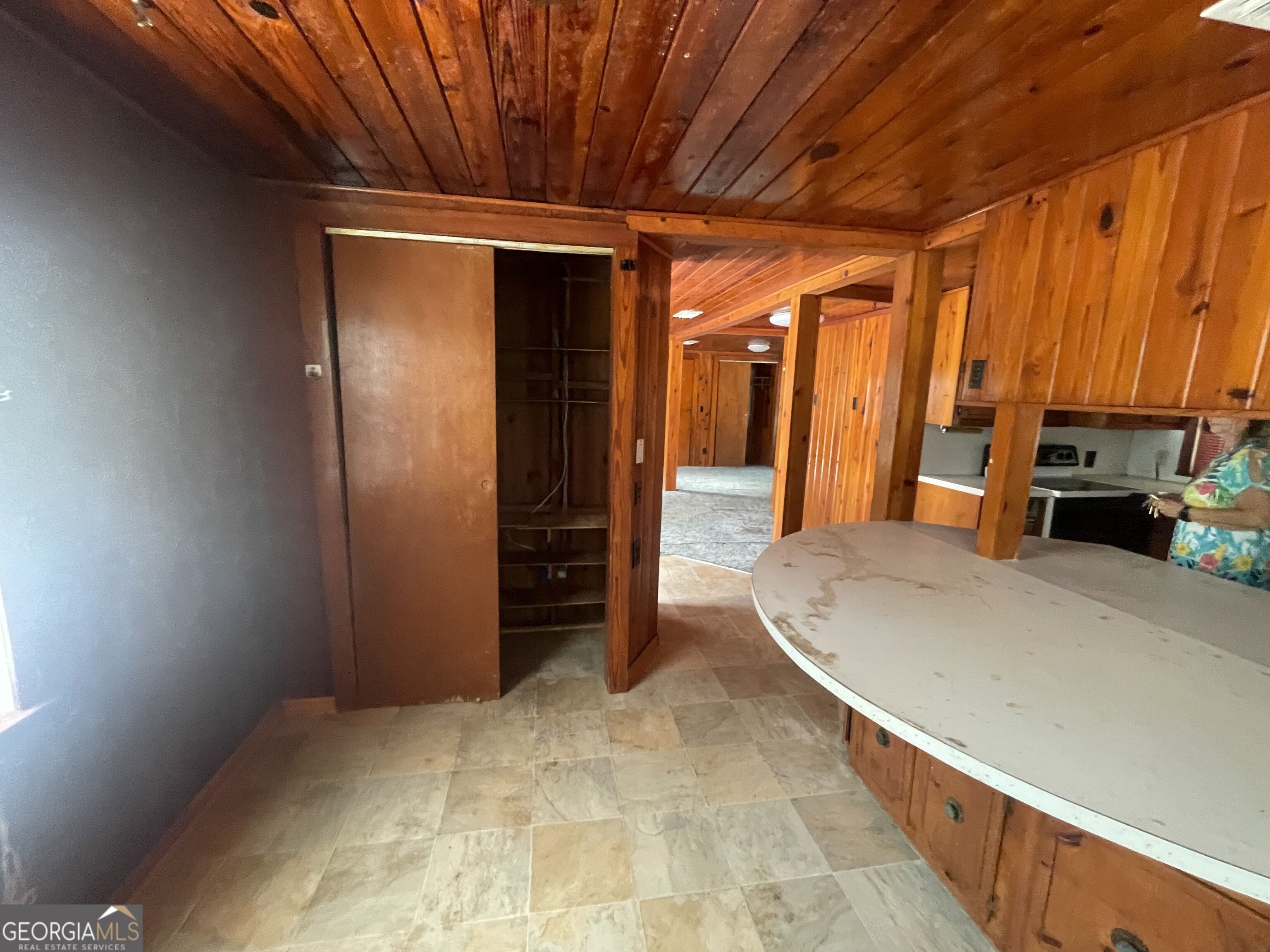140 N Boyce Street Property Photo 8