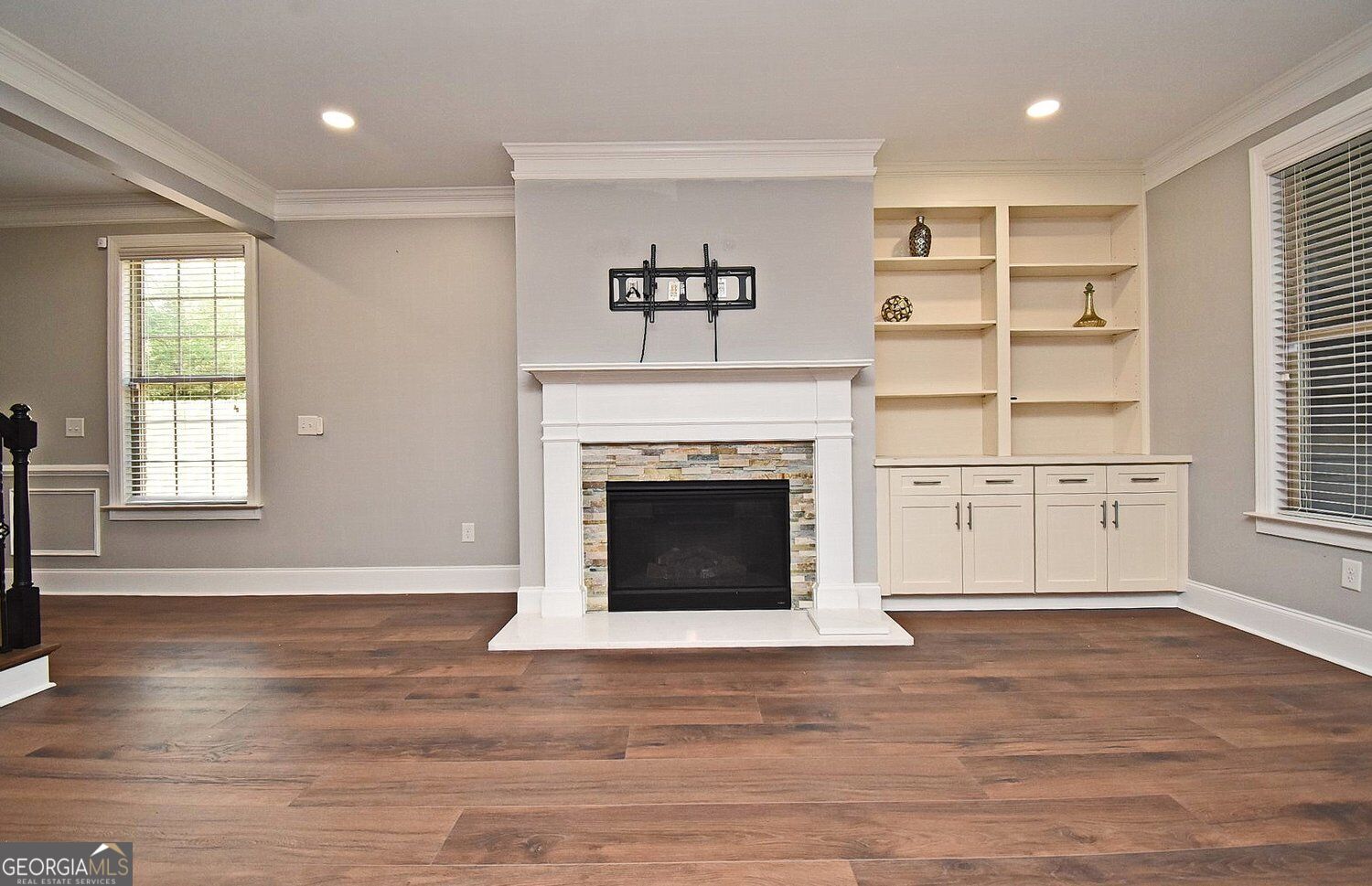 2625 Hickory Hill Drive Se Property Photo 9