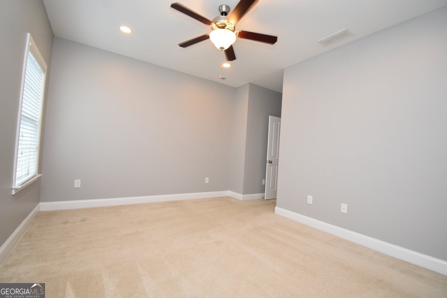 2625 Hickory Hill Drive Se Property Photo 18