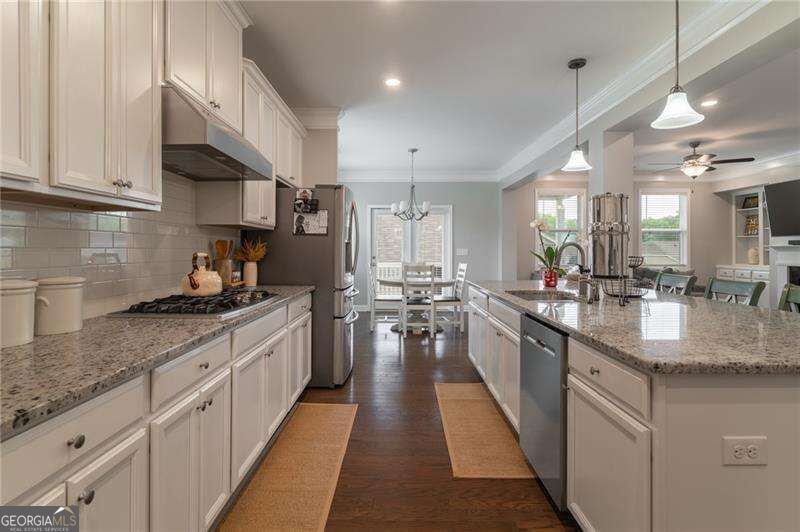 301 Cochin Drive Property Photo 10