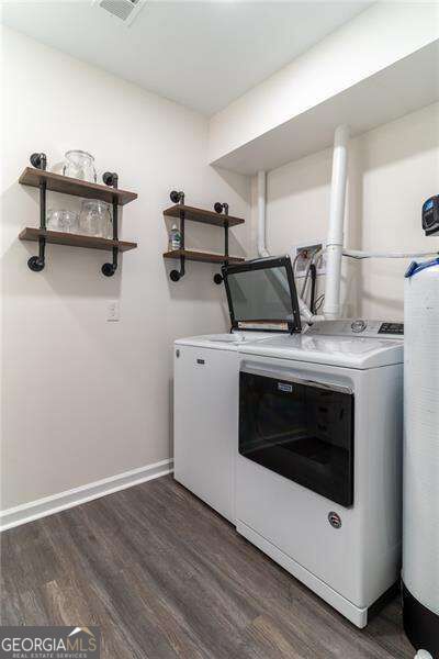 301 Cochin Drive Property Photo 14