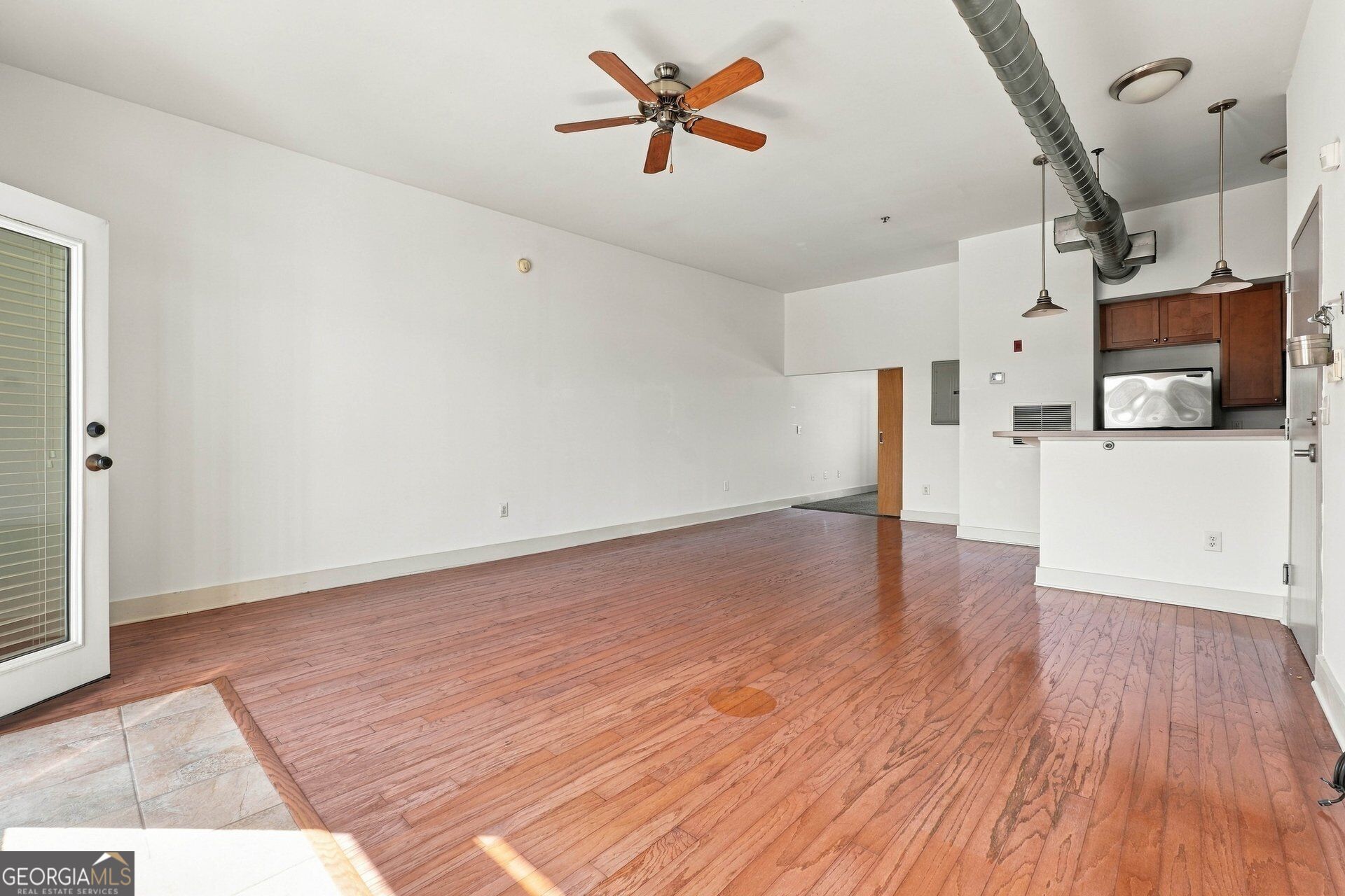 502 Pryor Street Sw # 302 Property Photo 7