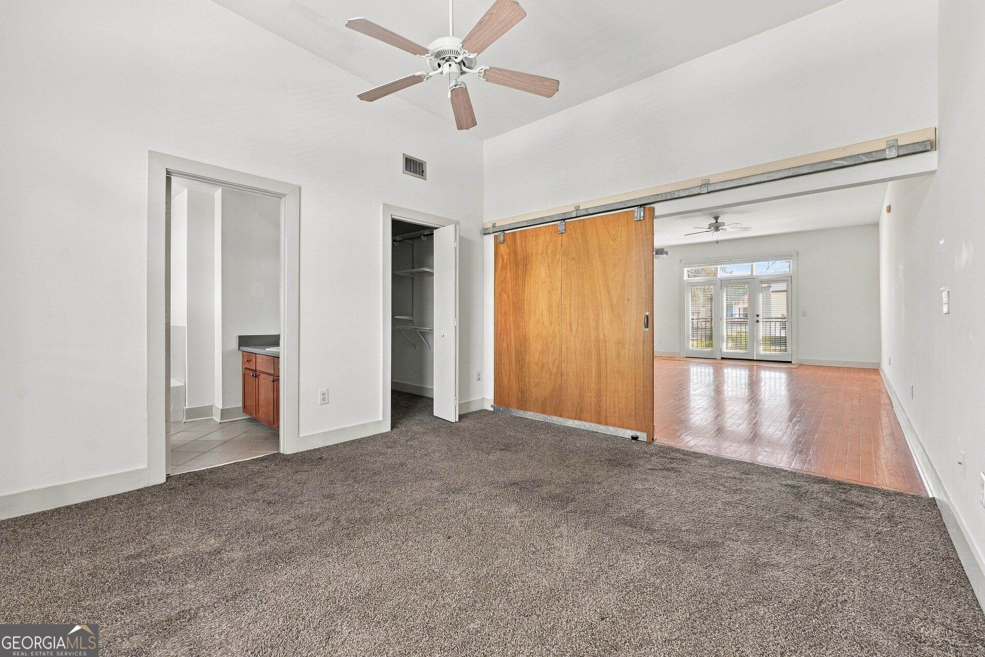 502 Pryor Street Sw # 302 Property Photo 9