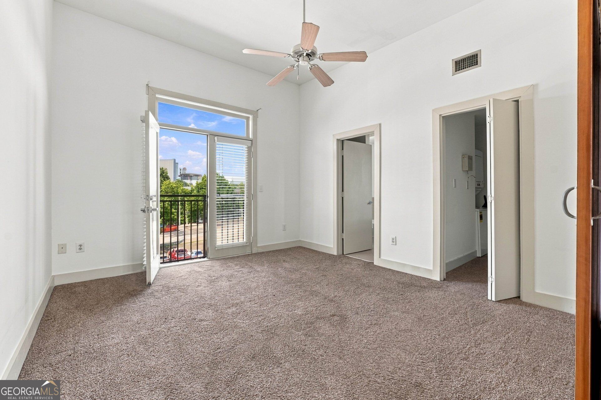 502 Pryor Street Sw # 302 Property Photo 12