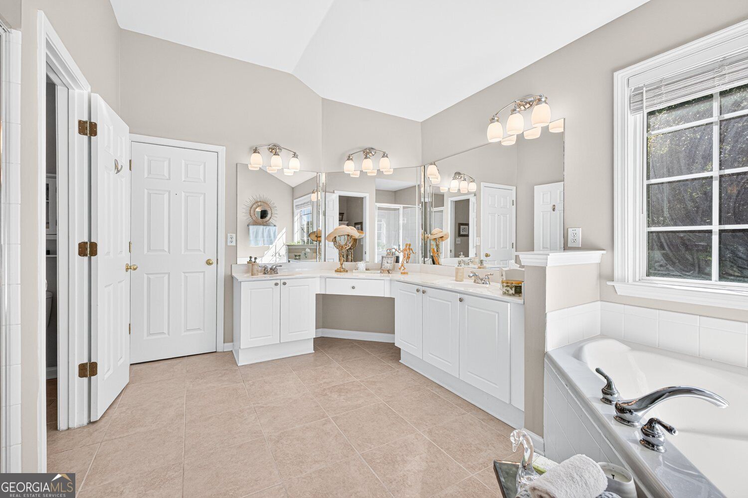 4965 Northridge Drive Property Photo 43