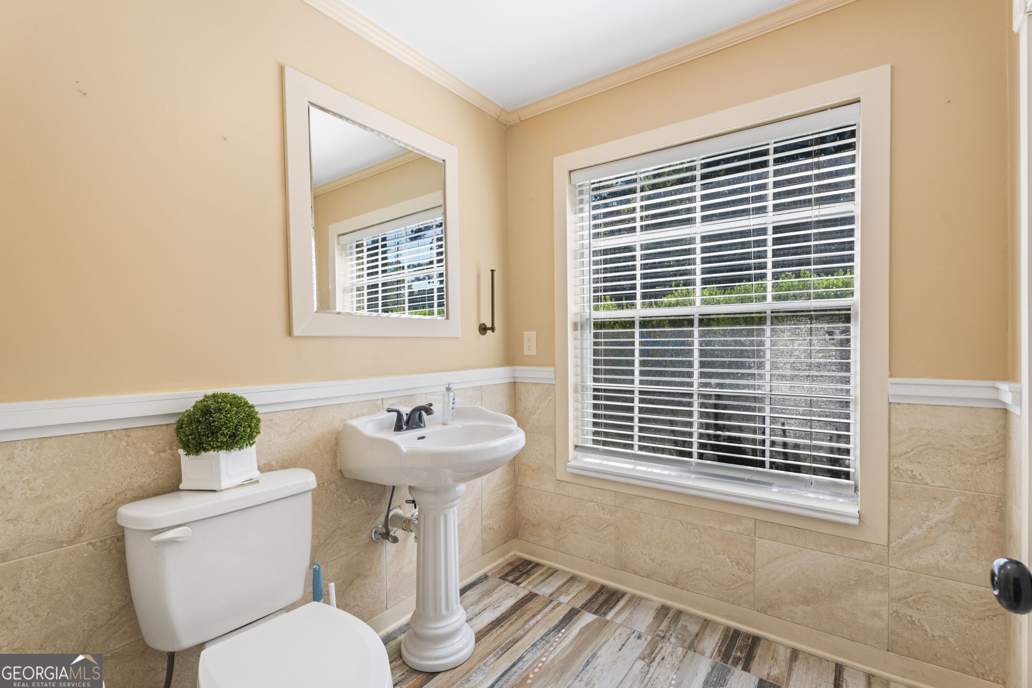 2575 Ravencliff Road Property Photo 24