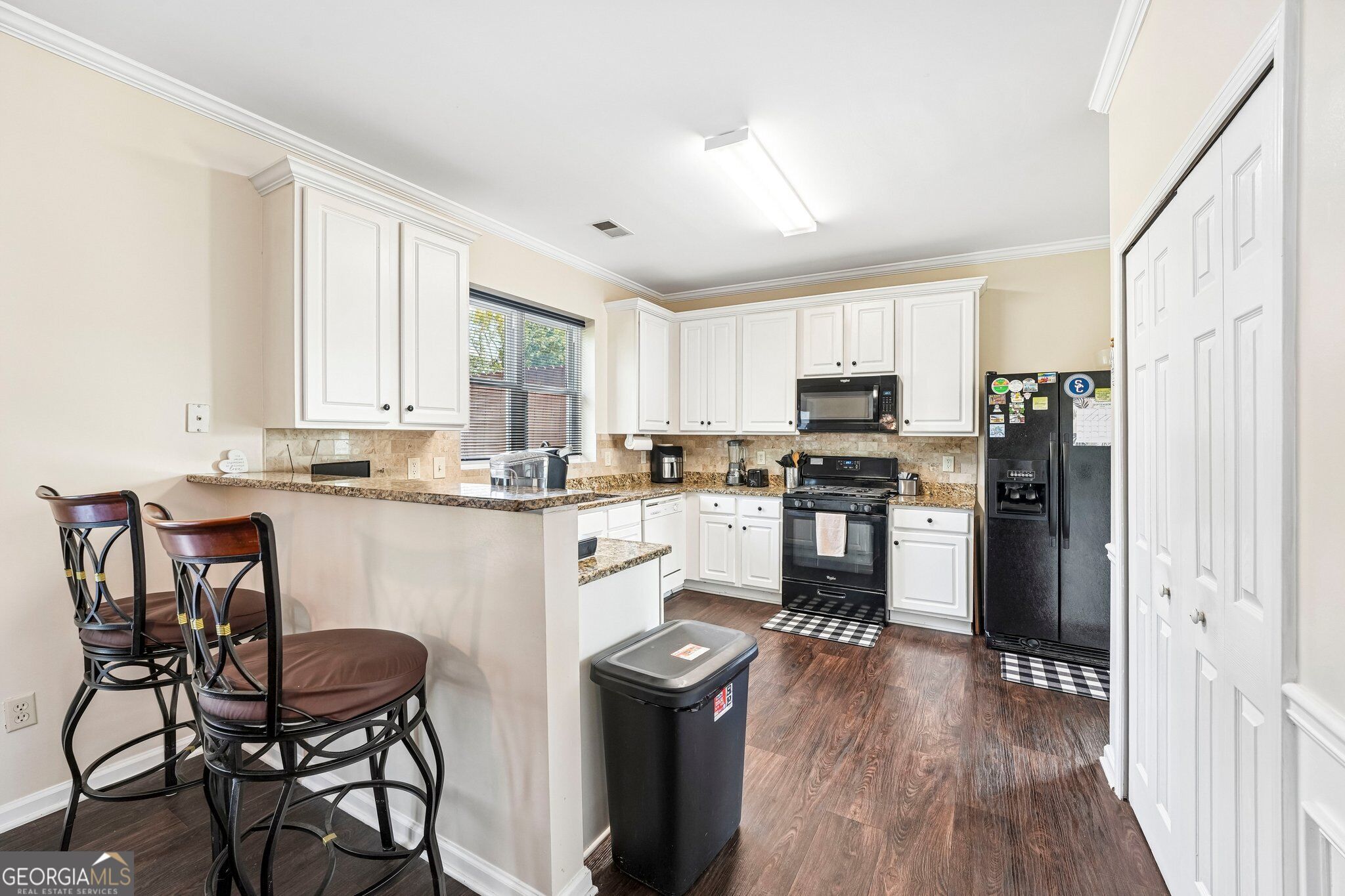 5067 Huntcrest Drive Sw Property Photo 4