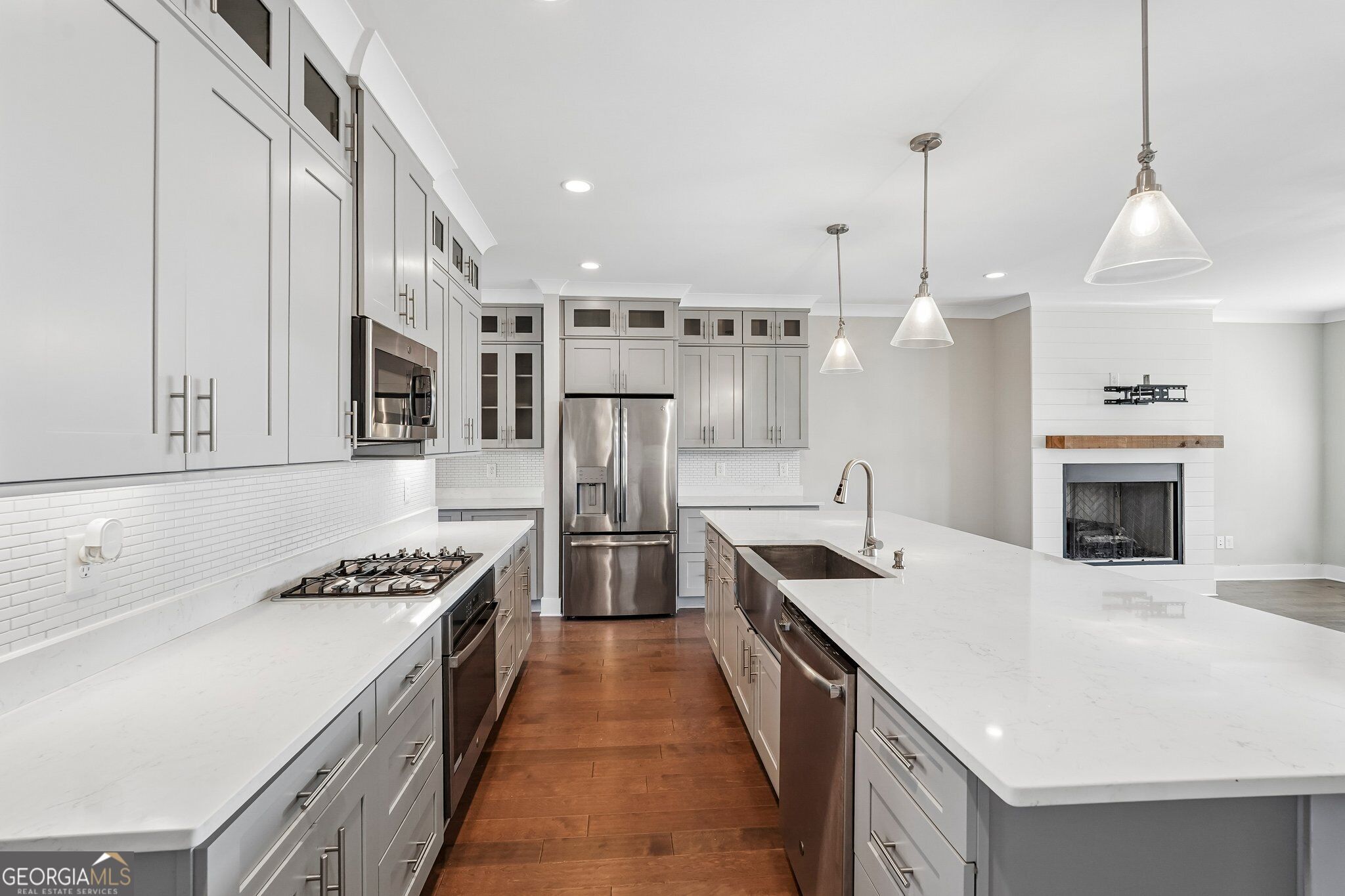 6075 Webster Circle Property Photo 7