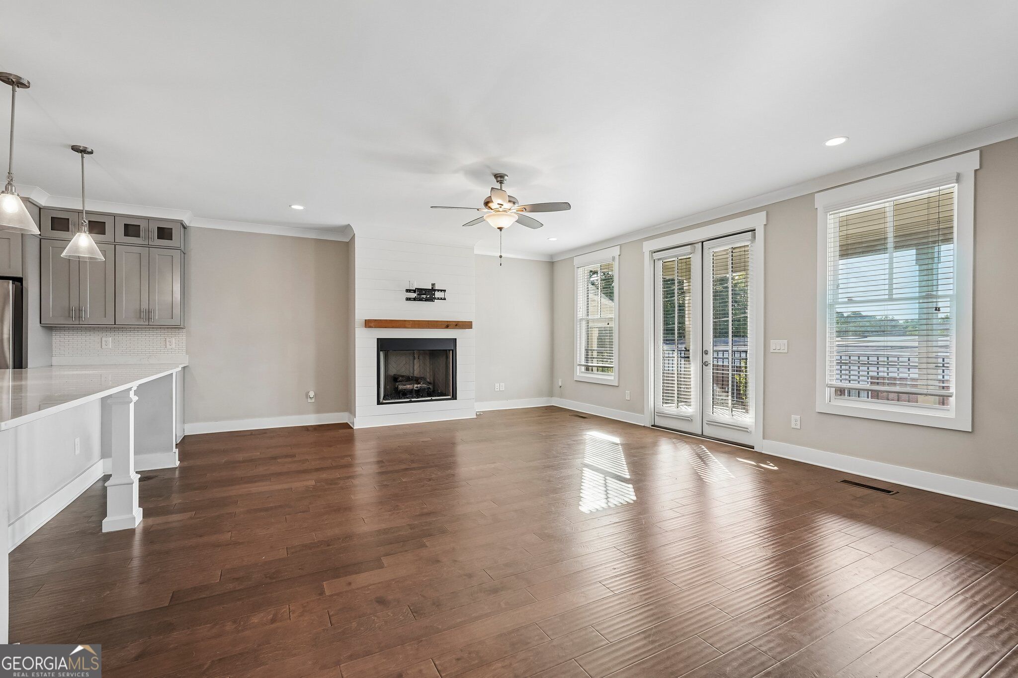 6075 Webster Circle Property Photo 10