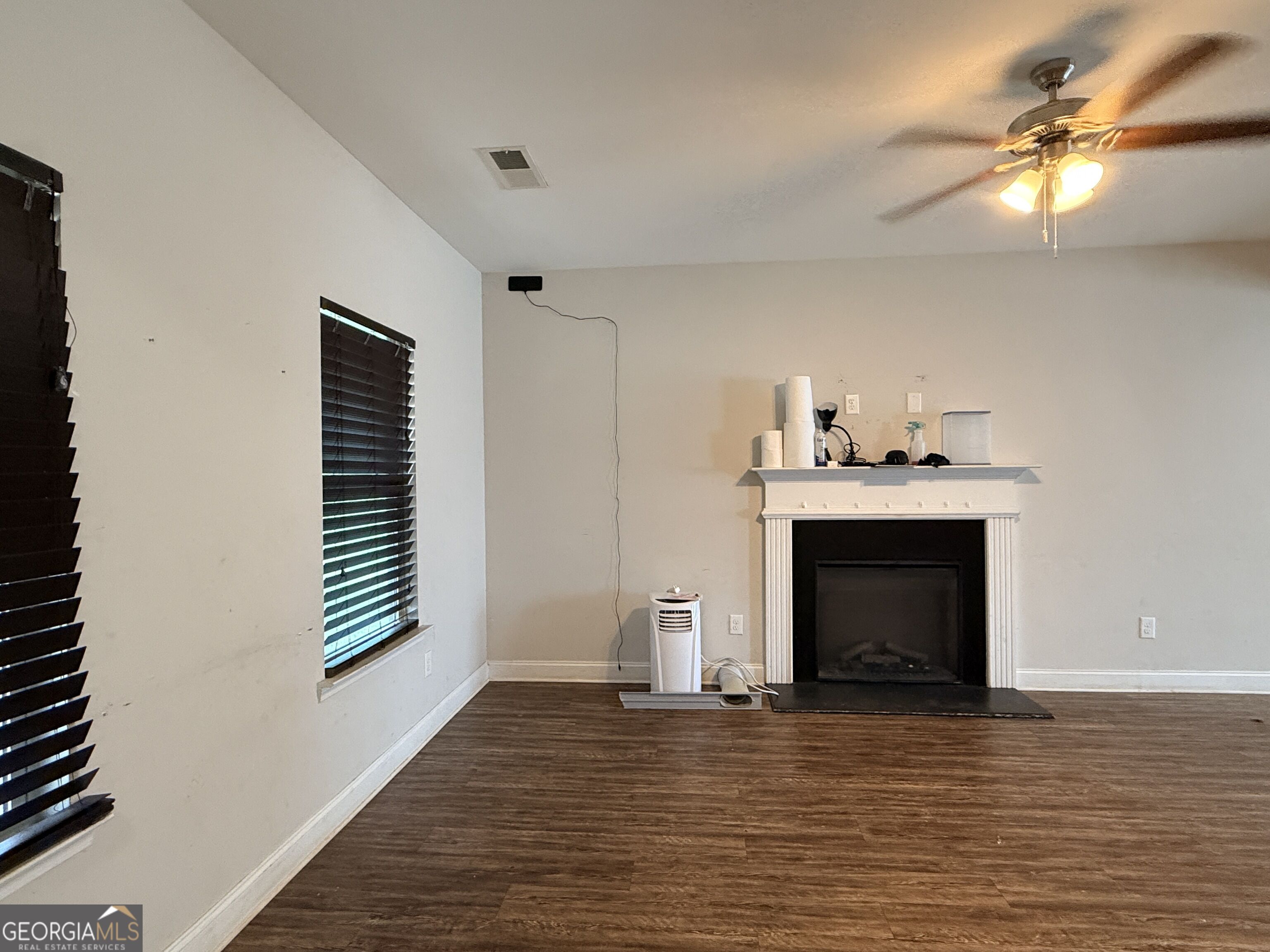 559 Joneus Drive Property Photo 4