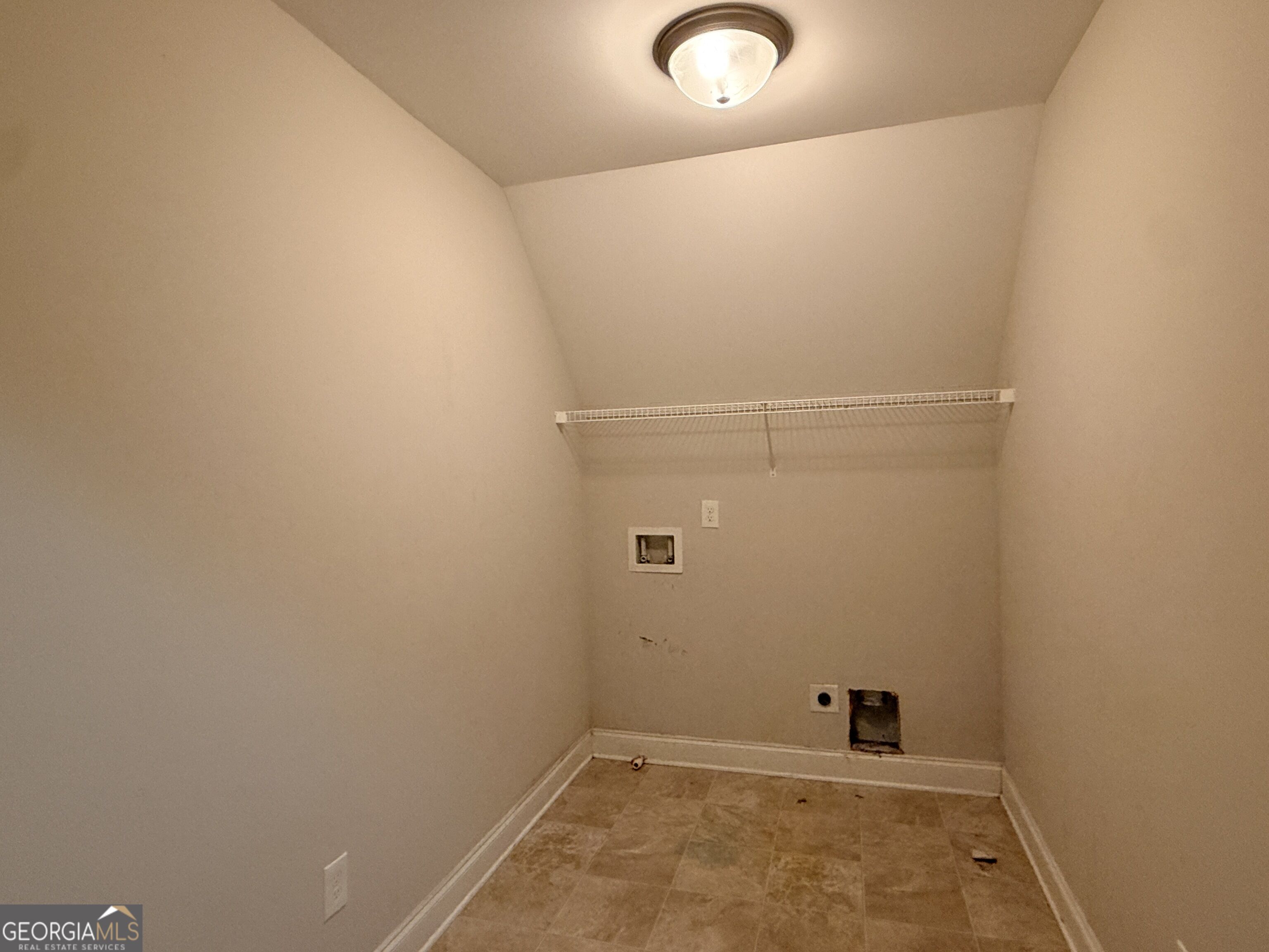 559 Joneus Drive Property Photo 15