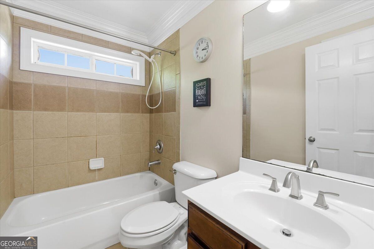 728 Markhams Drive Property Photo 33
