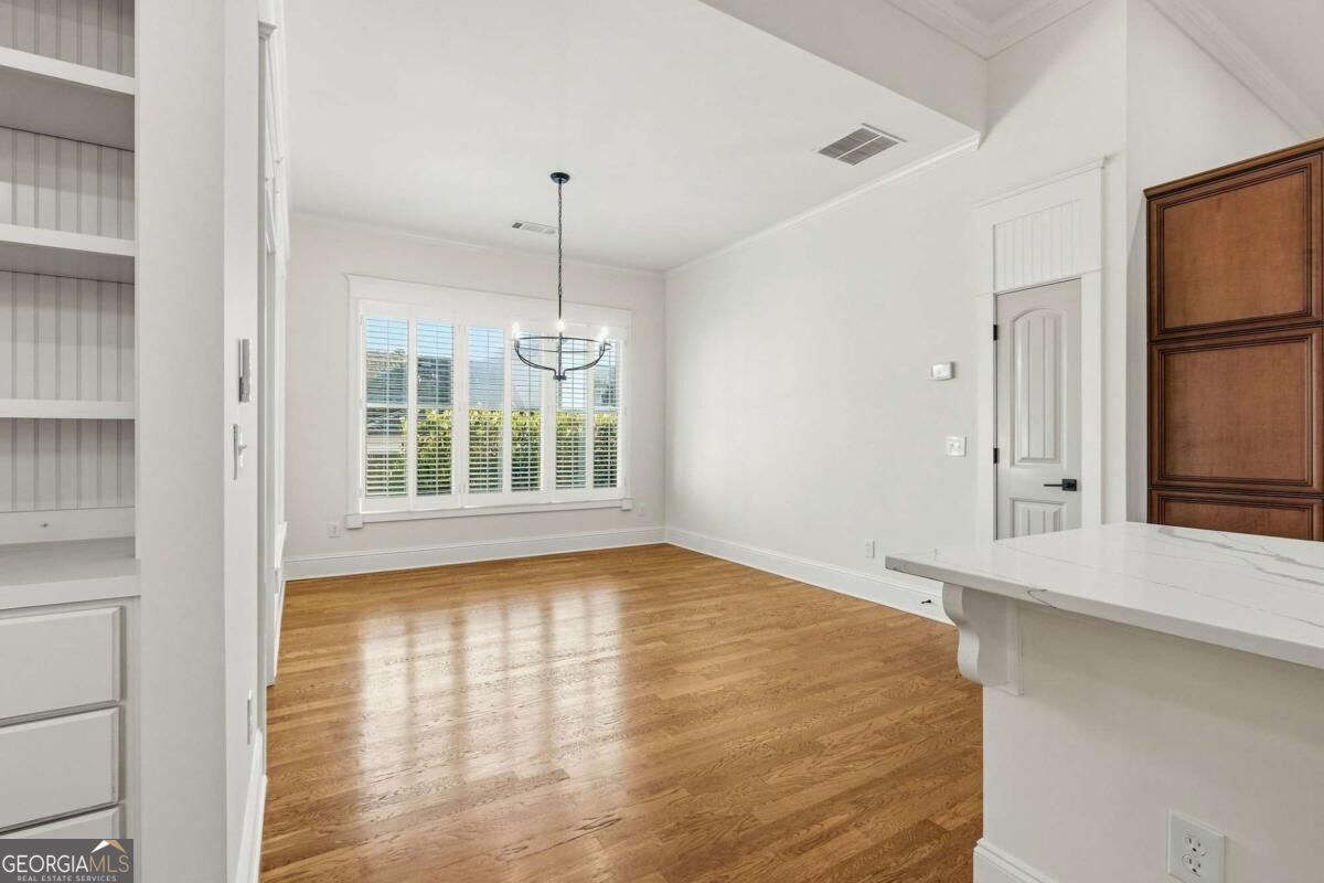 8 Fieldstone Court E Property Photo 21