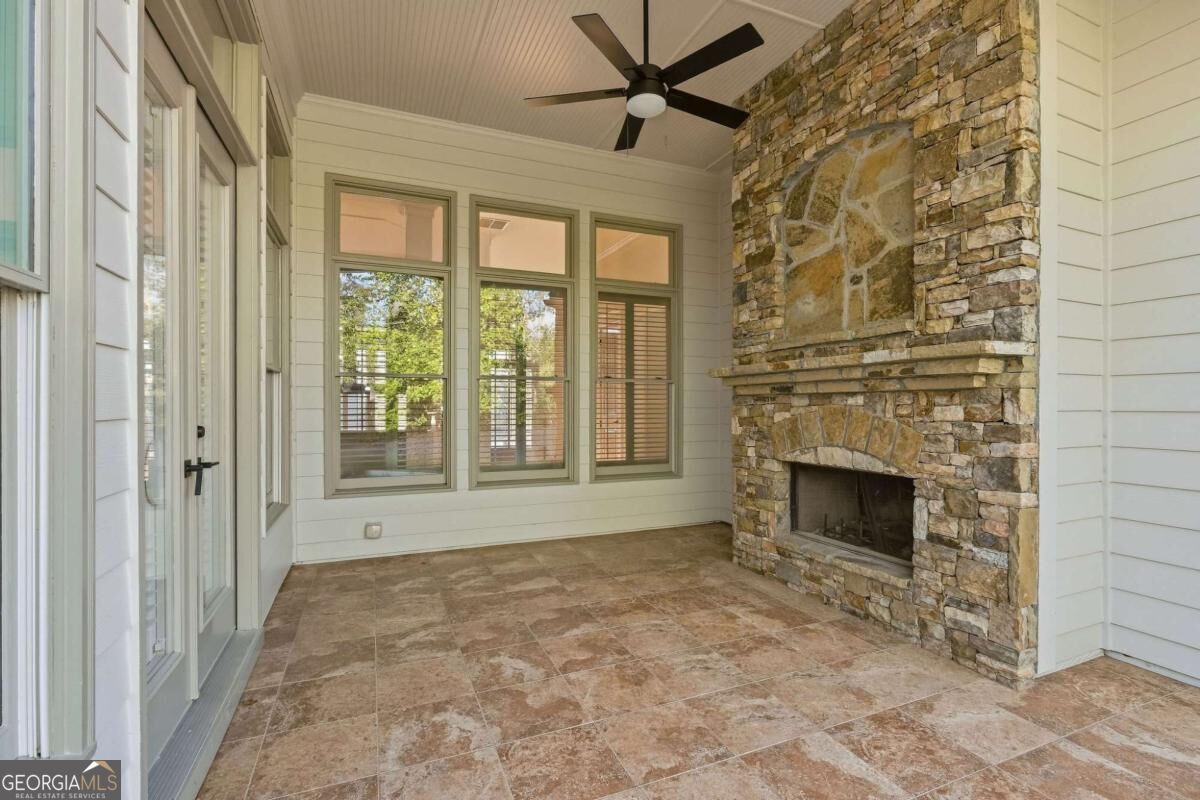 8 Fieldstone Court E Property Photo 27