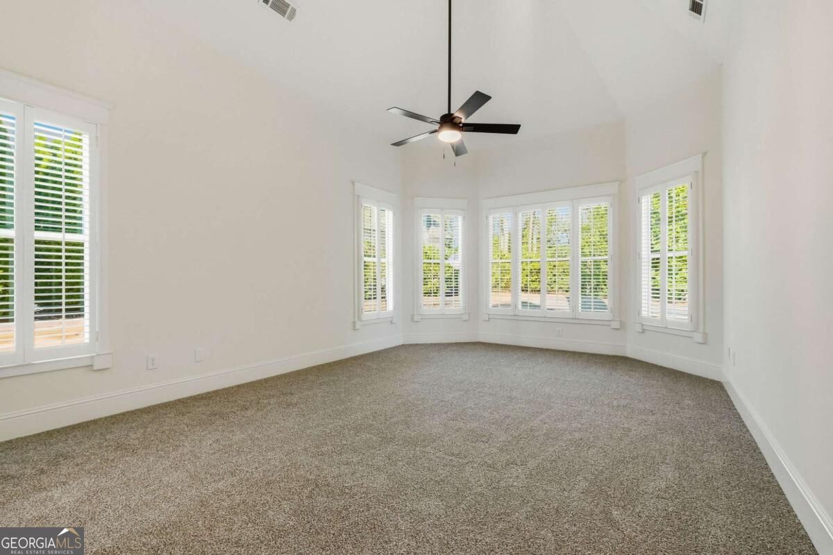 8 Fieldstone Court E Property Photo 29