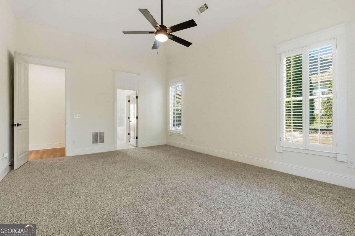 8 Fieldstone Court E Property Photo 30