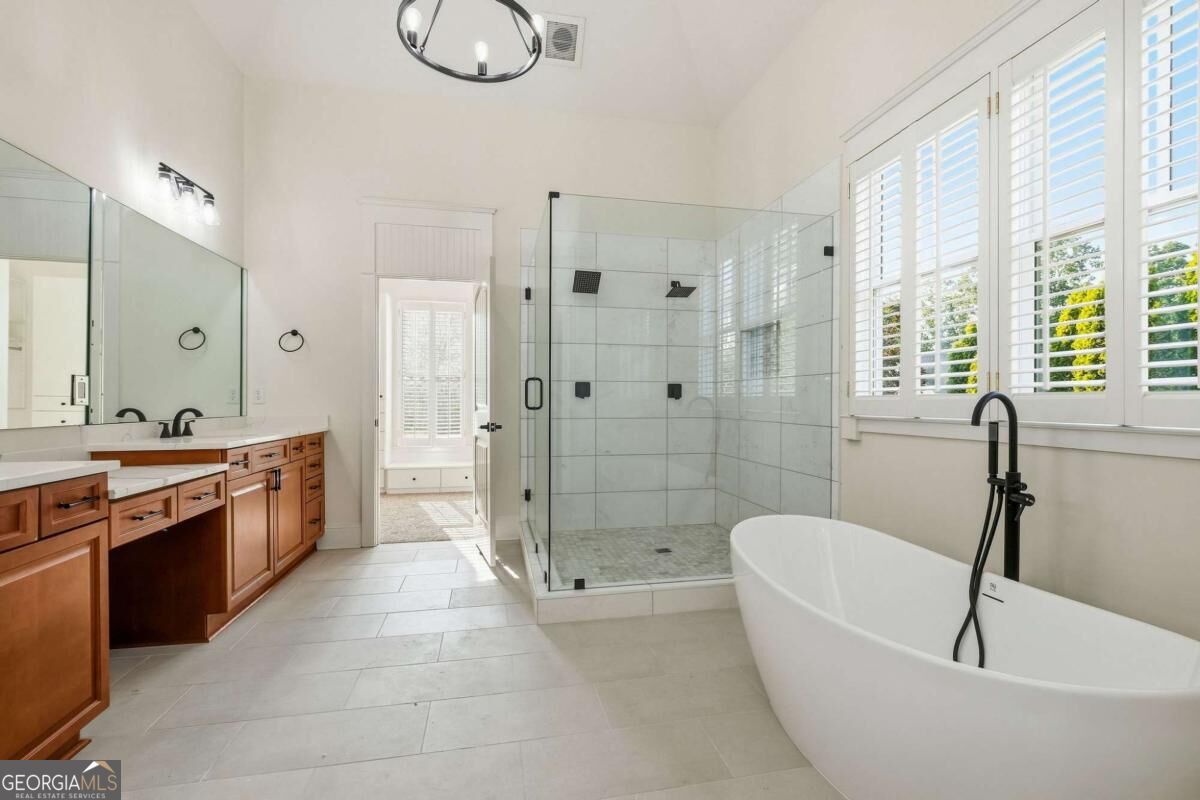 8 Fieldstone Court E Property Photo 32