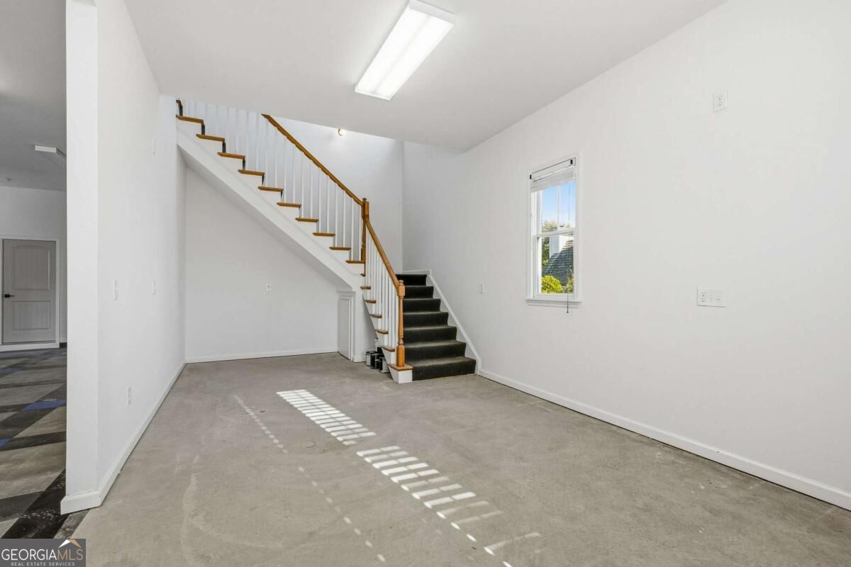 8 Fieldstone Court E Property Photo 53
