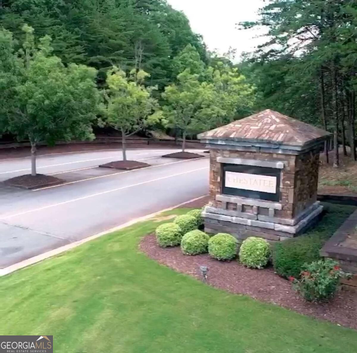 8 Fieldstone Court E Property Photo 77
