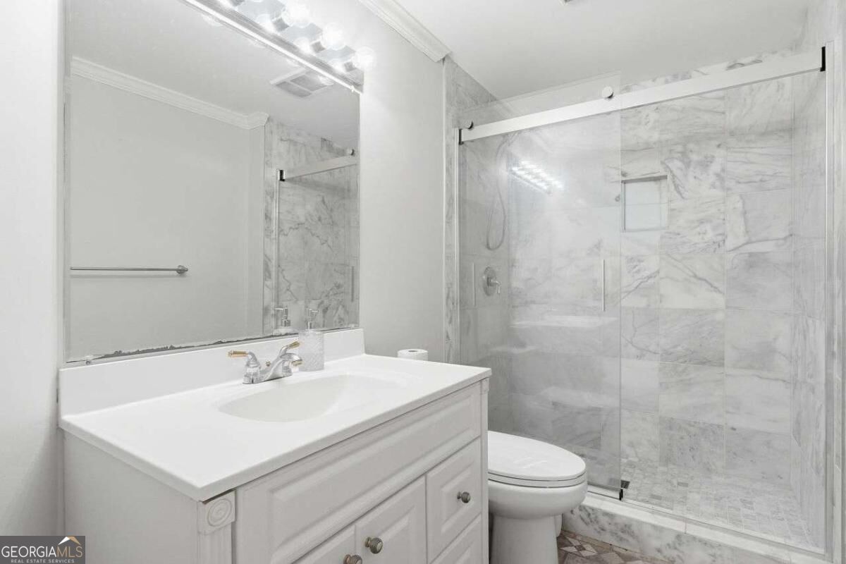 115 Redleaf Court Property Photo 33