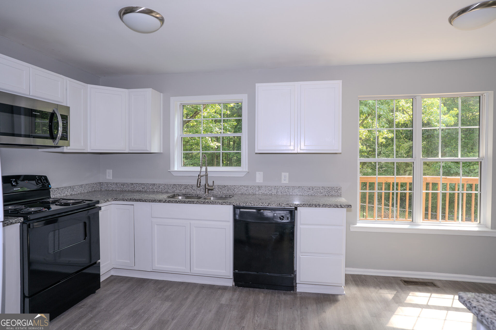 3043 Saddle Creek Drive Property Photo 29