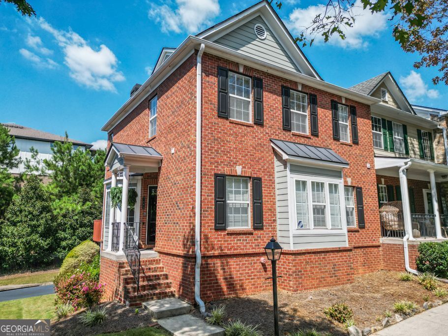 1093 Scales Road Property Photo 1