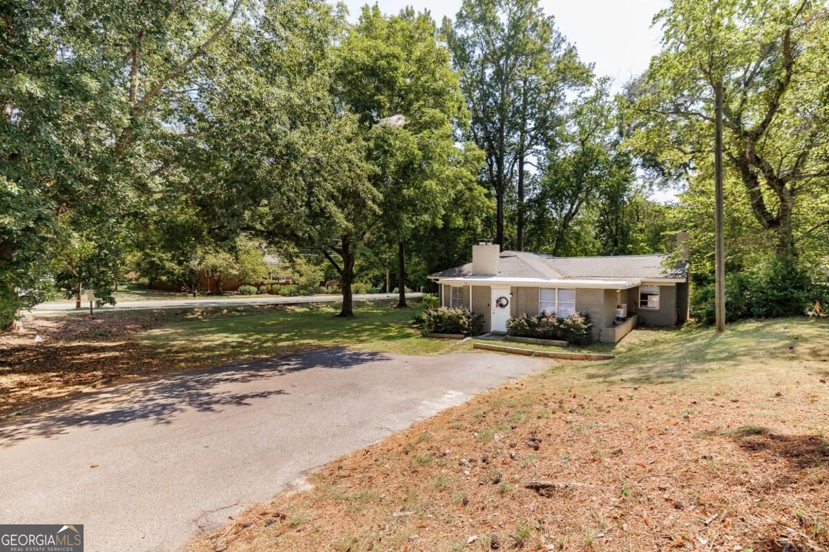 1620 Milledge Avenue Property Photo 3